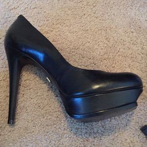 Pour la victoire black platform heels size9